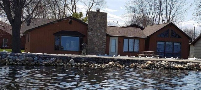 Door County's Unforgettable Hidden Gem, Peaceful Waterfront Retreat in Sturgeon Bay