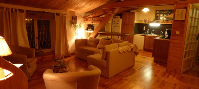 Downtown Gite Limoux Of Character, Close Aude Equipped any comfort. in Aude
