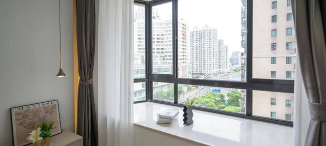 Easternhub-Chic 2-bedroom apartment with AC, WiFi in marvelous Shanghai in Shanghai