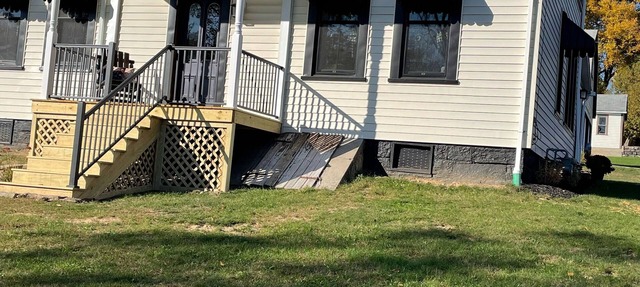 Entire remodeled farmhouse. in Emlenton