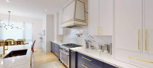 Executive Home in Toronto [4 bedrooms4 Bath] in Markham