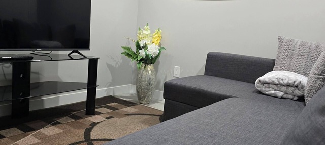 Exquisite Studio close to Airport and amenities! in Calgary