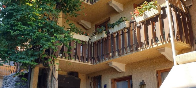 Fisherman's house. 4 bedrooms. 100m from the port. lake view. in Thonon-les-Bains