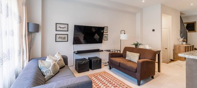 GLOBALSTAY. 3-Bedroom Townhome with Fireplace Lake Ontario in Stoney Creek