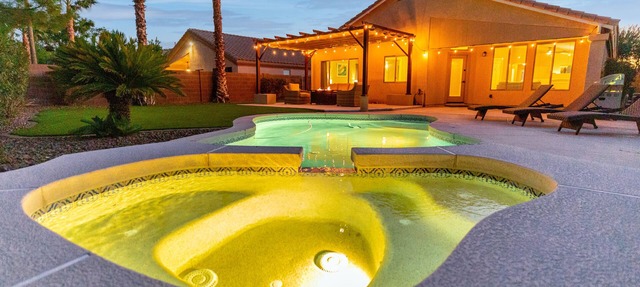 Golf and Backyard Getaway in Mesa