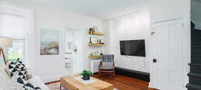 Guest Apartment in Row Home with Backyard Patio in Philadelphia