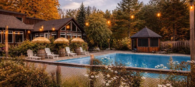 Hidden Haven Villa|Heated Pool| Private Forest Retreat in Mulmur