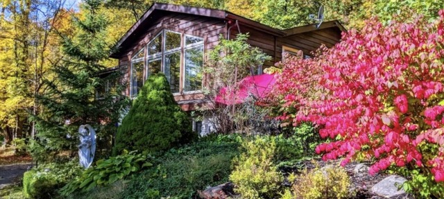 Hockley Valley Riverfront Condo #2 - Minutes To Hockley Ski Resort & Winery in Orangeville