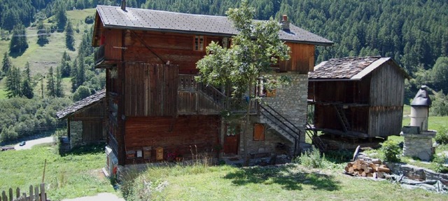 Holiday flat "Camp de base Evolène in Evolène
