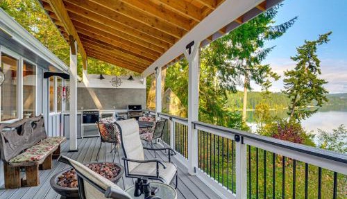 Hood Canal Views: Remote Cabin in Quilcene! in Quilcene