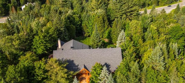 Howard Lodge & Spa in Saint Adolphe D'Howard