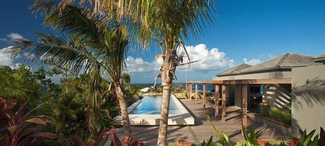 Imagine (2/3 Rooms) Luxury villa in Marigot