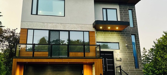 Lakeside Luxe in Pickering