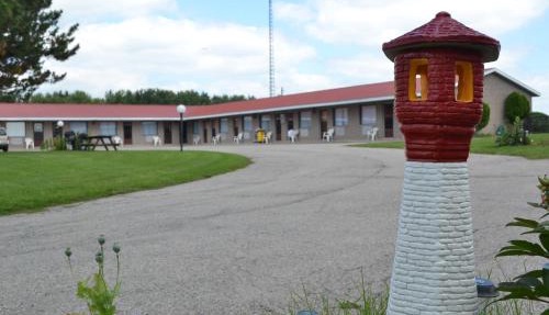 Lighthouse Motel in Walkerton