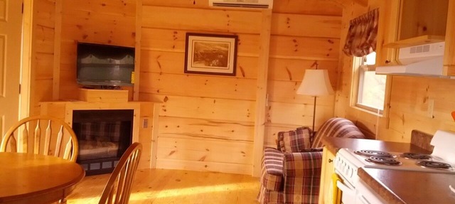 Little Switzerland Cabin For Romance And Soul Shine! in Spruce Pine