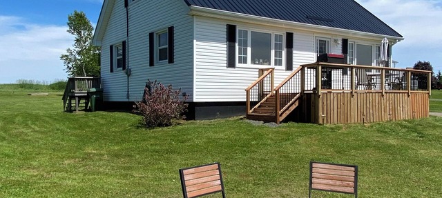Lower Bay Cottages/Surrounded by beautiful Canadian beaches! in Souris