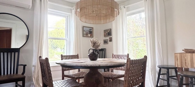 Lower your anchor and unwind at this harbour side home! in Dartmouth