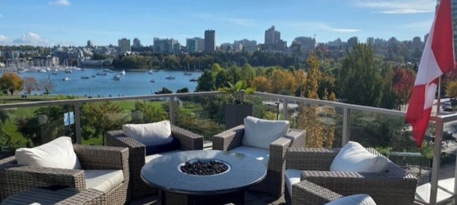 Luxury 3-Bed Ocean View Penthouse – Yaletown, Vancouver (3-Month Min, Pets OK) in Vancouver