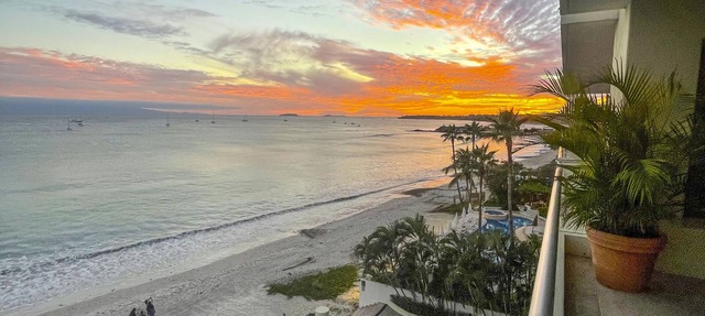 Luxury Beach Front Condo in Beautiful Punta de Mita in Punta de Mita