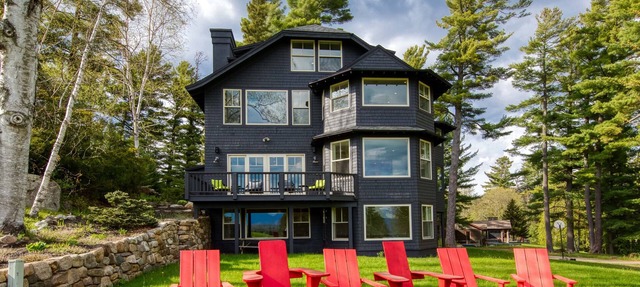 Luxury Lodge - Walk to Mirror Lake & Village - Mountain Views - Dog Friendly in Lake Placid