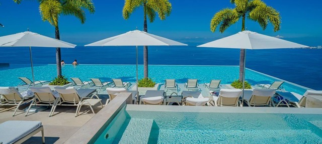 Luxury Oceanfront Escape at Indah + Infinity Pools + Views in puerto vallarta
