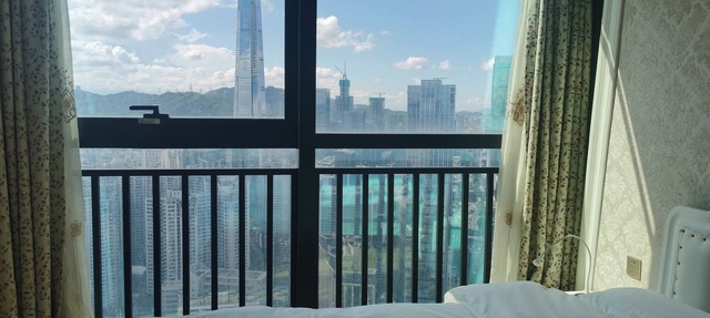 New CBD high-rise 3-brm LOFT, Huaxun Center, Luohu in Shenzhen
