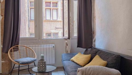 Nice Duplex Studio Ideal For Couple In Lyon! in Lyon