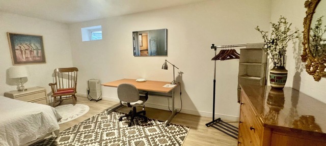 Nice Room . in West Vancouver