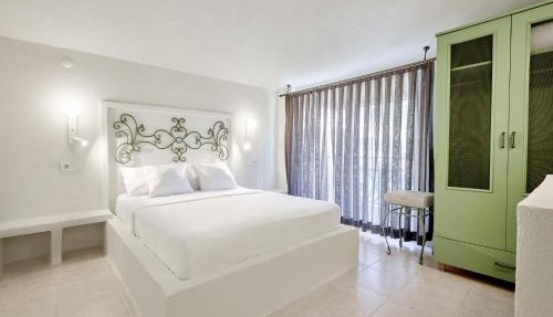 Niche Söğüt in Marmaris