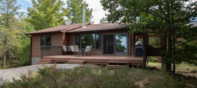Northern Hideaway - 3 bedroom 4 season Home in Callander