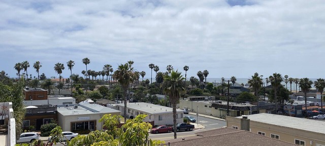 Ocean Beach Sunset Haven with private rooftop in San Diego