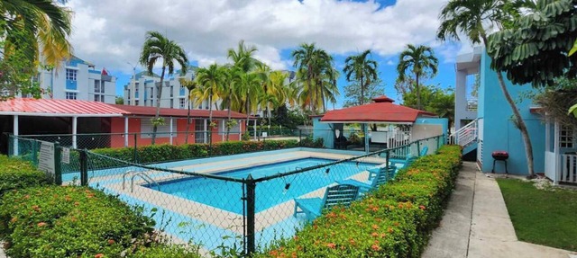 Ocean-Side Multi-Unit House w/Pool & Beach Access in Boquerón