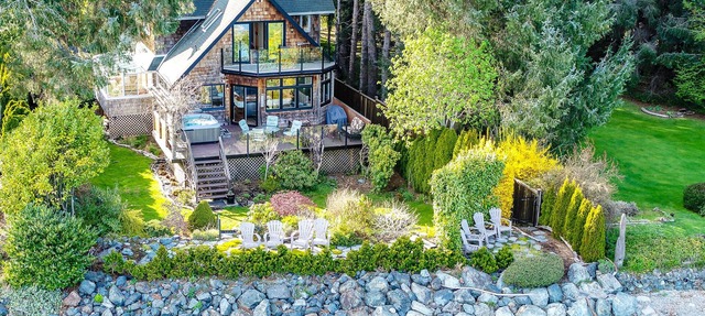 Oceanfront House with Hot Tub in Sooke