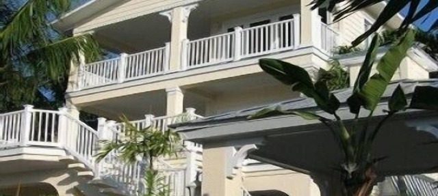 OCEANFRONT with Pool & Dock - Approved Dog OK! Gated Estate - A Tropical Oasis! in Marathon