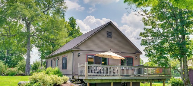 On-Site VAST Hiking Trail: Hardwick Farmhouse! in Hardwick