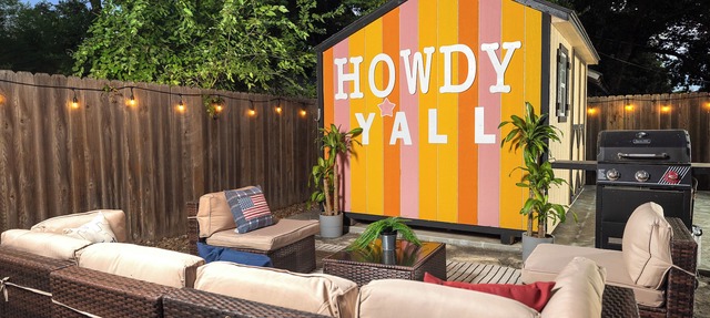 Outdoor Hangout, Near Downtown, Riverwalk, Frost Bank Center in San Antonio