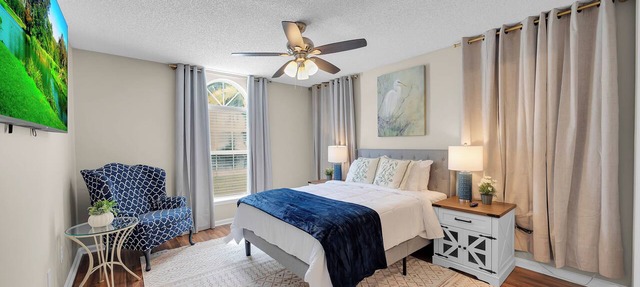 Perfect 3 bedroom 2 bath Jax Beach Gate Away, in Jacksonville