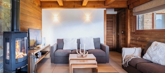 Pralor Le Nova - luxury ski chalet for 8, hot tub & views - OVO Network in Manigod