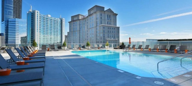Prime Downtown Atlanta Condo with Luxury Amenities in Atlanta