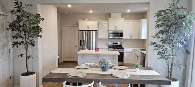 Private Master Suite Near Intel & Hillsboro & Portland in North Plains