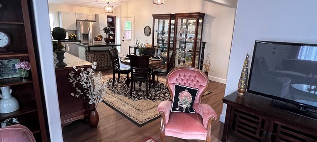 Private Residence Near Downtown & Amenities in Canby