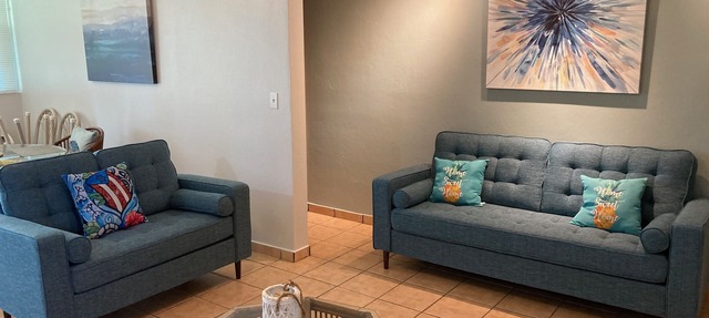 Puerto Salinas 3 bdrm fully air conditioned garden apartment, WiFi, 2 parkings in Cabo Rojo