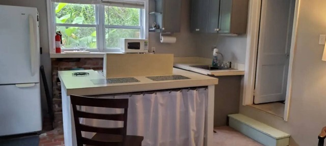 Quaint Private Studio Cottage in Onley
