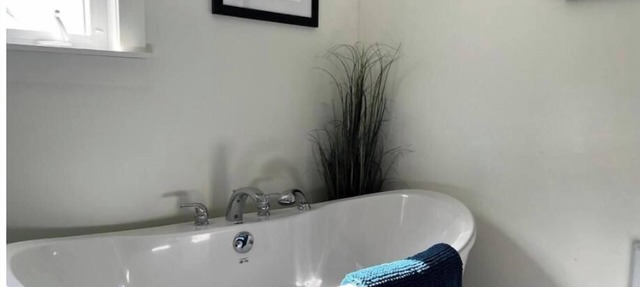 Red King Suite Superior Chalet in Rocky Harbour