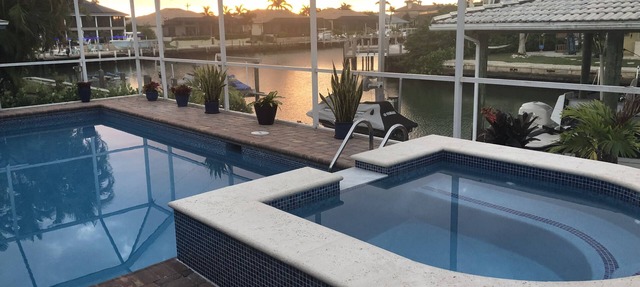 Renovated Waterfront Home -5Minute walk to Beach- sunsets& Marco Sq restaurants in Marco Island