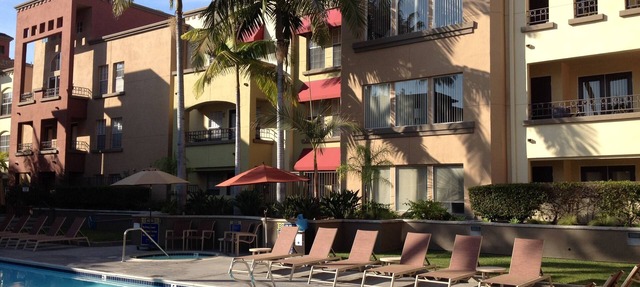 Resort-Like Pnthouse near Zoo/Balboa Park,100% Renewable Energy, Monthly Booking in San Diego