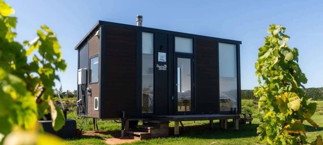 Riesling Cabin by Tiny Away in Burnham