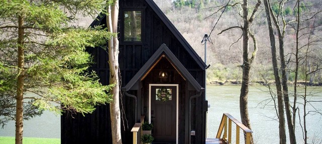 Riverfront, Modern A-Frame on the Allegheny River, Perfect for a Romantic Weekend to Unwind in Parker