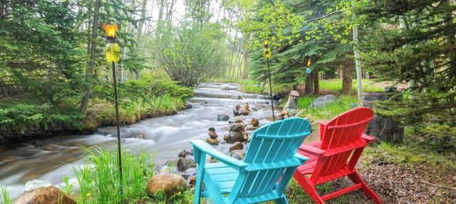 Riverfront Retreat in Nathrop: Fire Pits & Hot Tub in Nathrop
