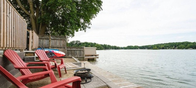Scenic Waterfront Cottage Retreat - Firepit & BBQ in Hanover